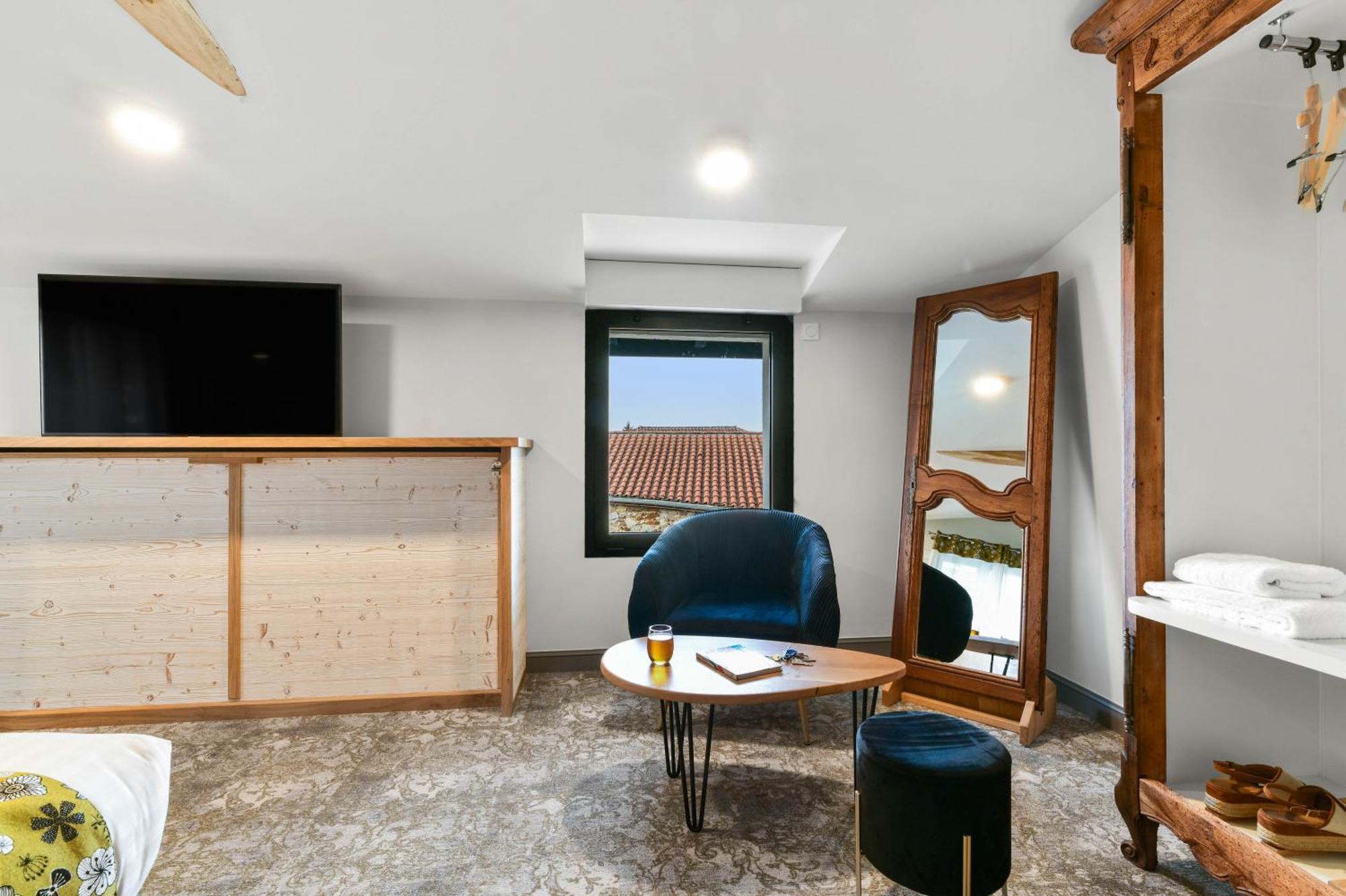 Logis Hotels Gnac E Pause Saint-Lon-Les-Mines ภายนอก รูปภาพ