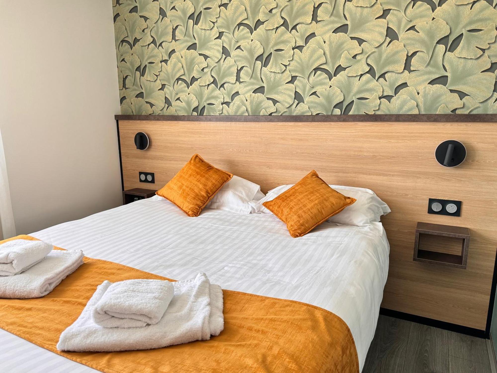 Logis Hotels Gnac E Pause Saint-Lon-Les-Mines ภายนอก รูปภาพ